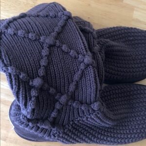 Cozy Knit Alaska Y2k VTG UGG Slipper sock Boots